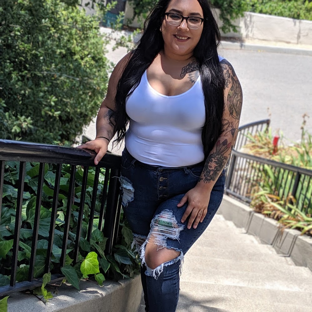 Meet your Posher, Loveely